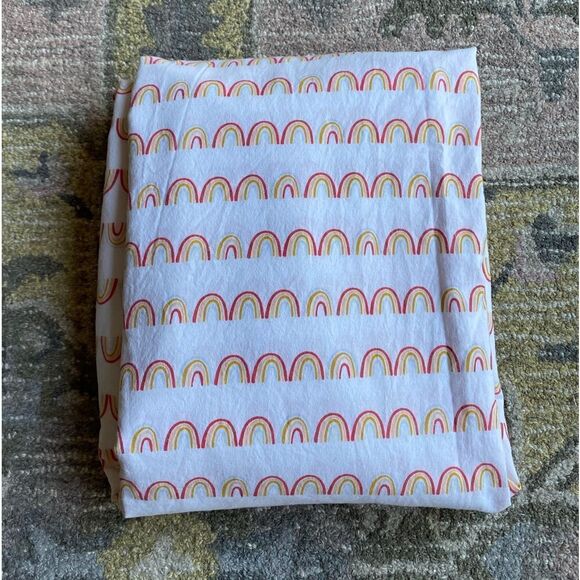 Pillowfort Rainbow Flat Top Bed Sheet - Picture 3 of 8